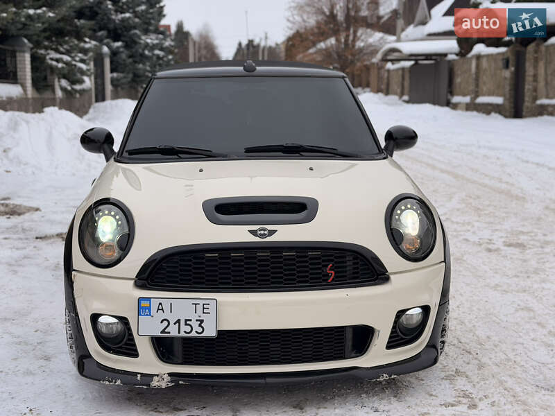 MINI Cooper 2010
