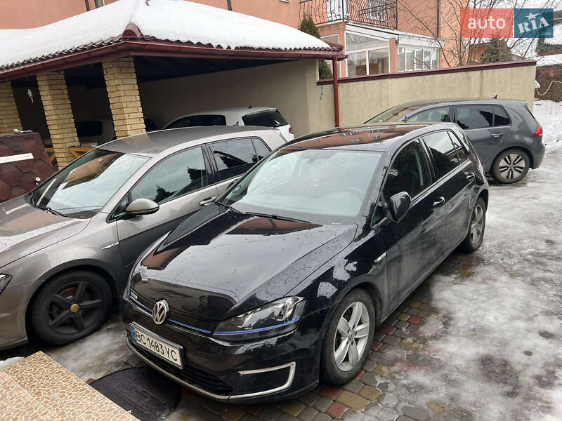 Volkswagen e-Golf 2015