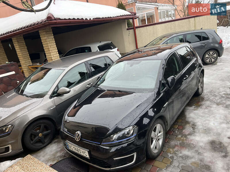 Volkswagen e-Golf 2015