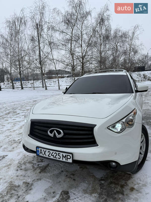 Infiniti-29
