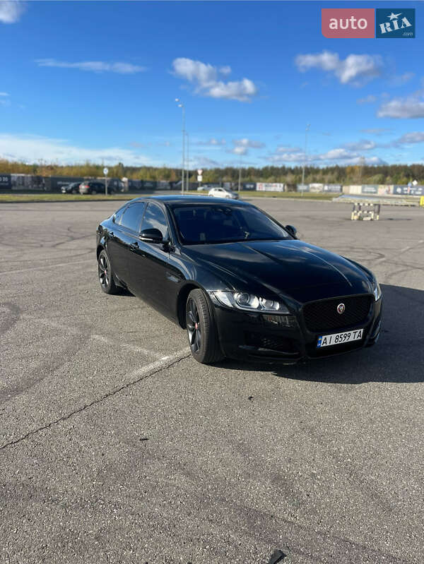 Jaguar XF 2016