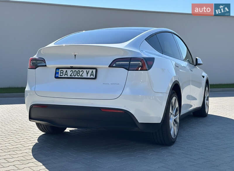 Tesla-8