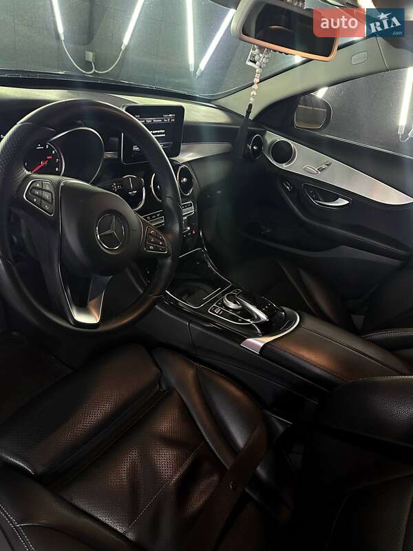 Mercedes-Benz-2