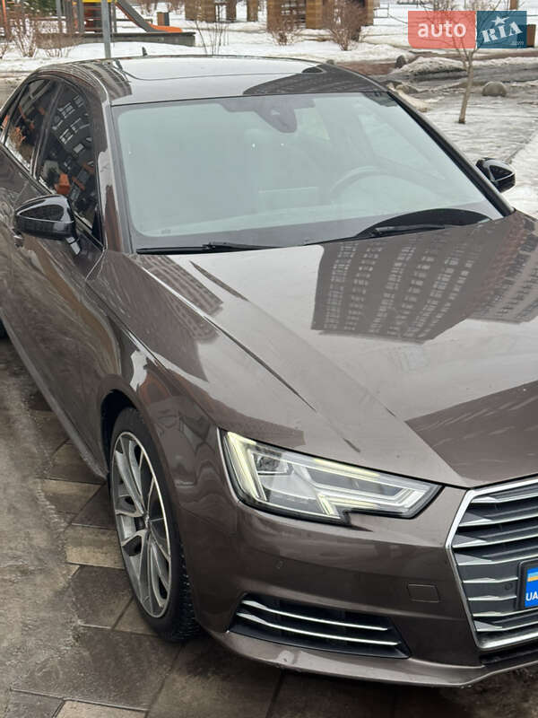 Audi-0