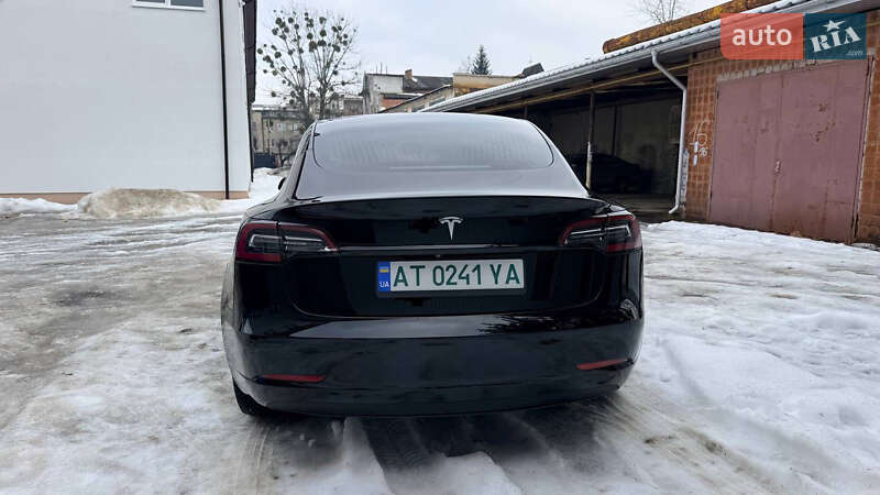 Tesla-8