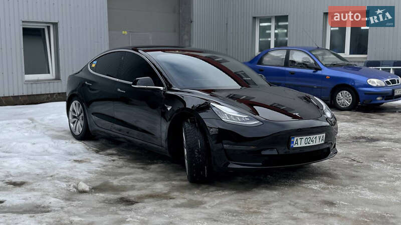 Tesla-18