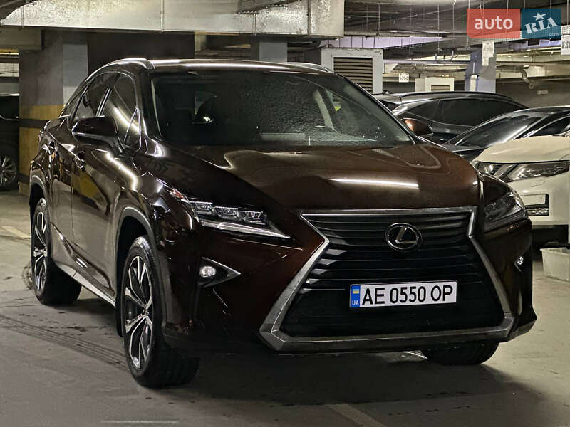 Lexus-1