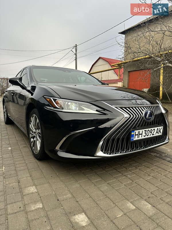Lexus-28