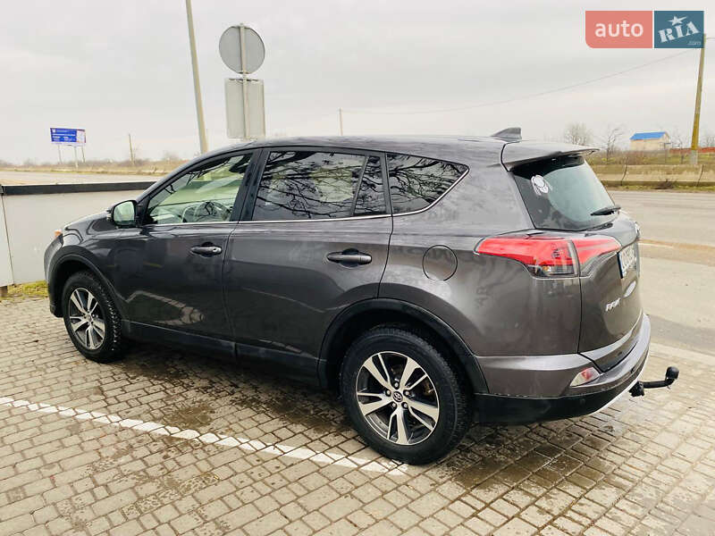 Toyota RAV4 2017