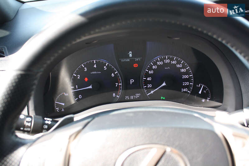 Lexus-19