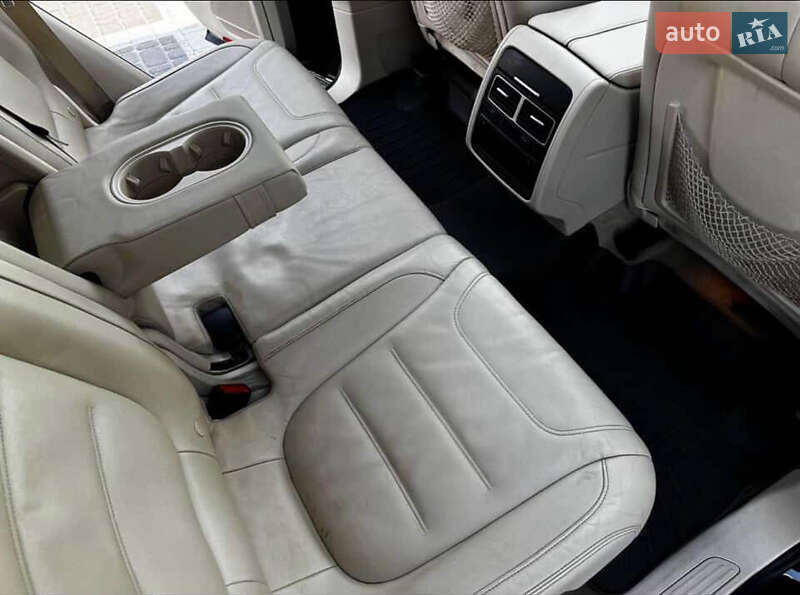 Volkswagen Touareg 2011