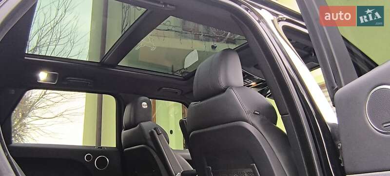 Land Rover-23