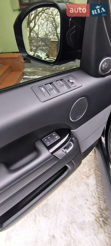 Land Rover-1