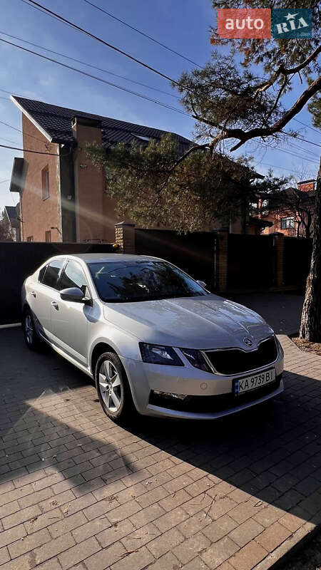 Skoda-0