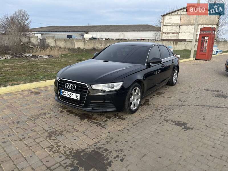 Audi-0