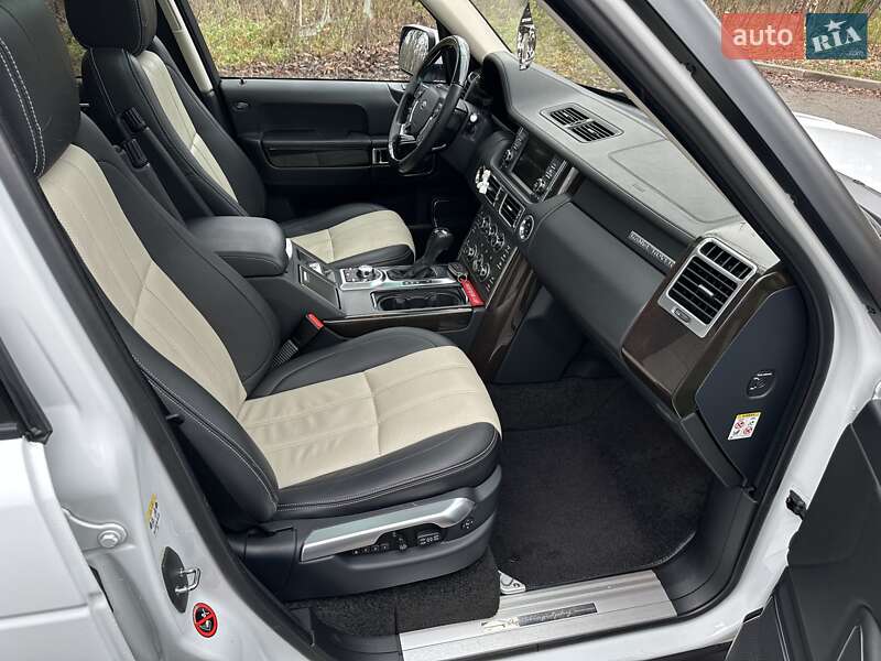 Land Rover-48