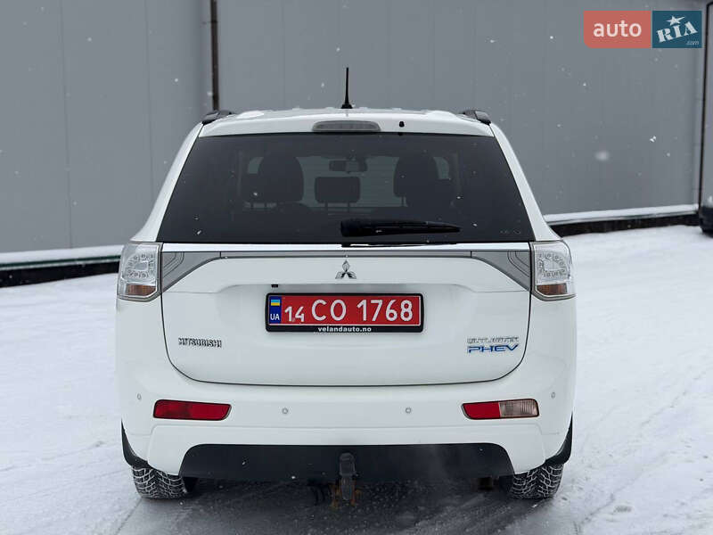 Mitsubishi Outlander 2014