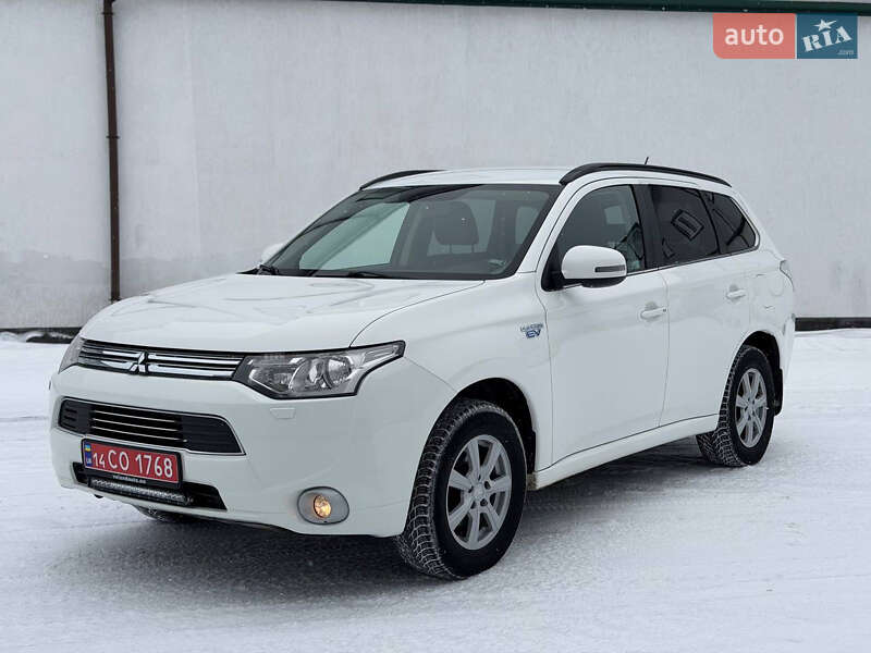 Mitsubishi Outlander 2014