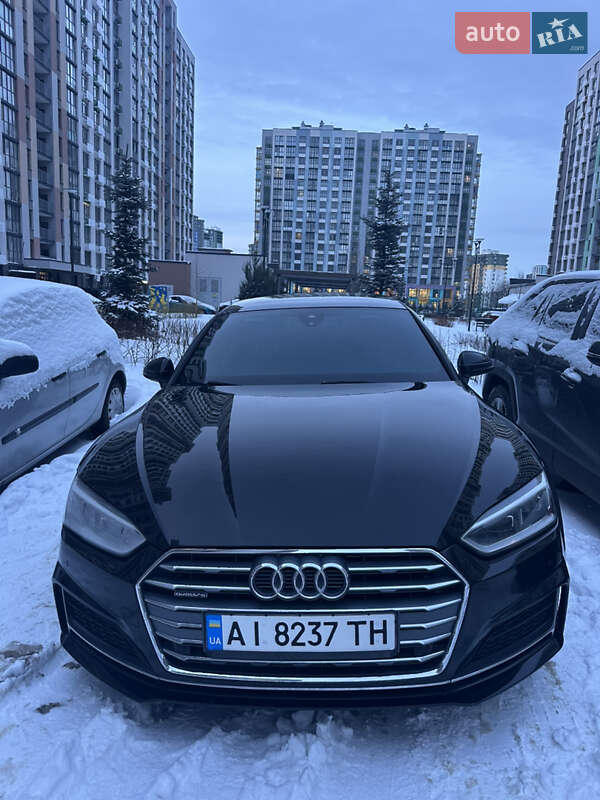 Audi-76