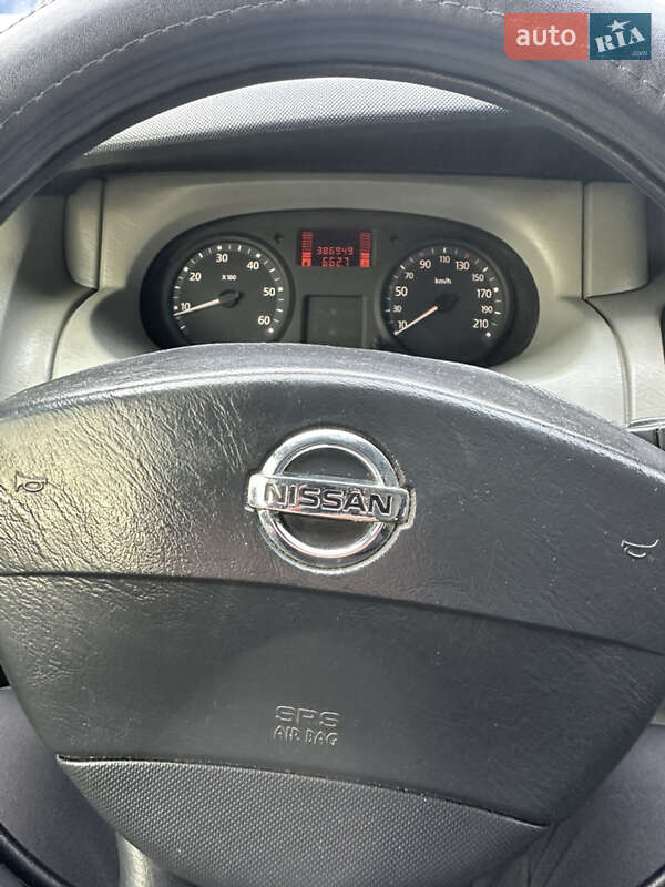 Nissan Primastar 2008