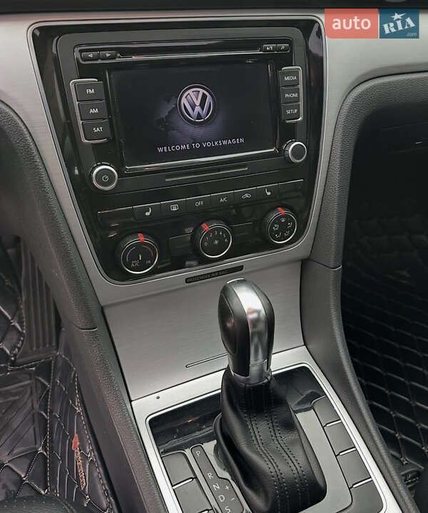Volkswagen Passat 2012