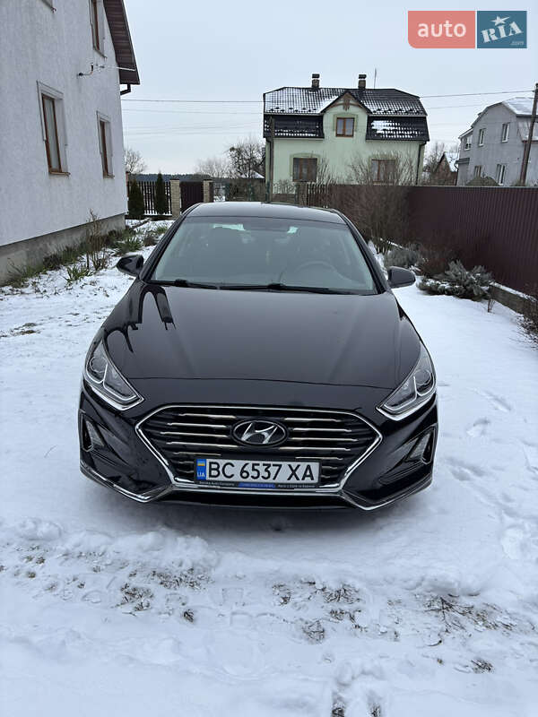 Hyundai-0