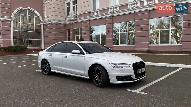 Audi-6