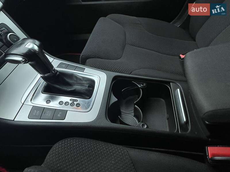 Volkswagen Passat 2010