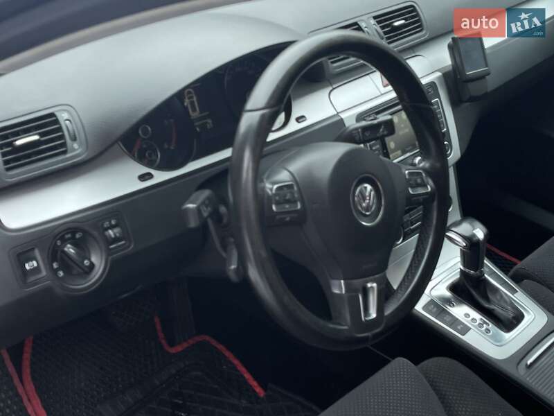 Volkswagen Passat 2010