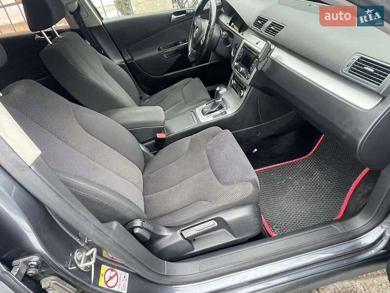 Volkswagen Passat 2010