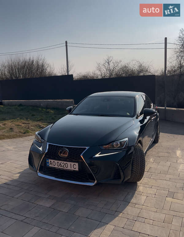 Lexus-3