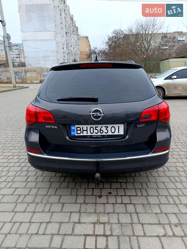 Opel Astra 2015