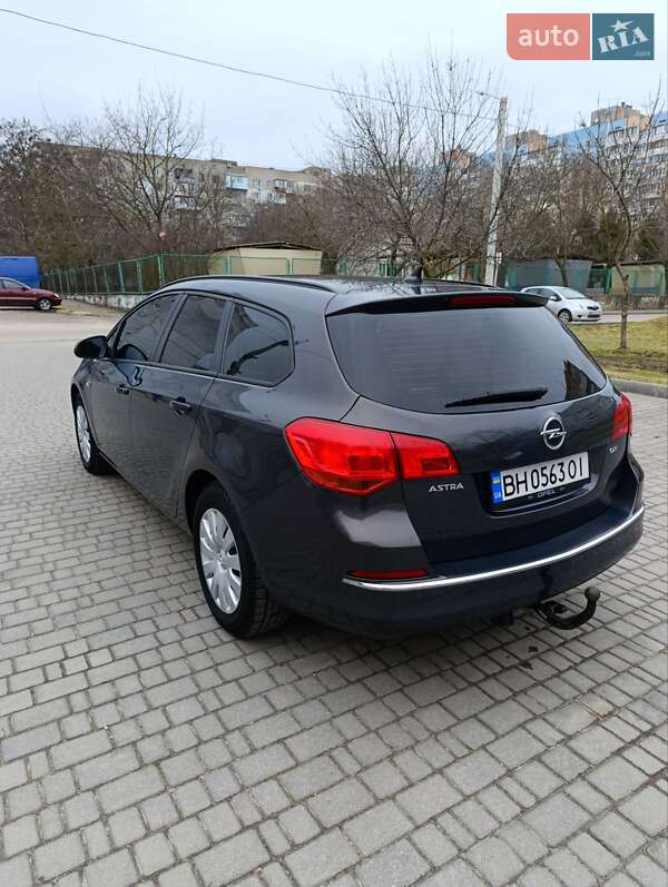 Opel Astra 2015