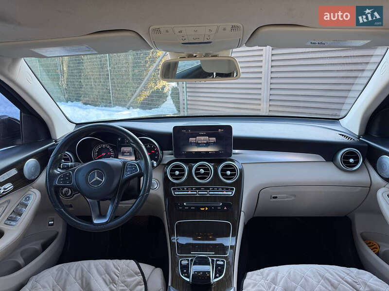 Mercedes-Benz GLC-Class 2016