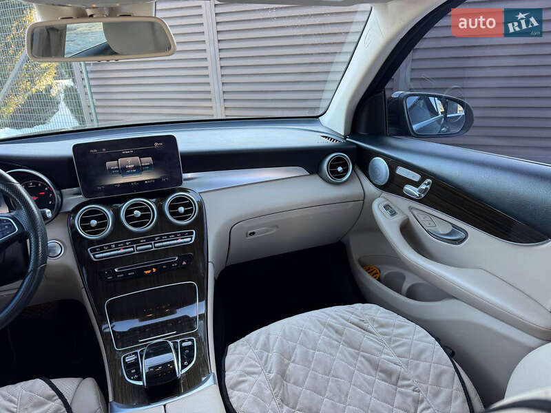 Mercedes-Benz GLC-Class 2016