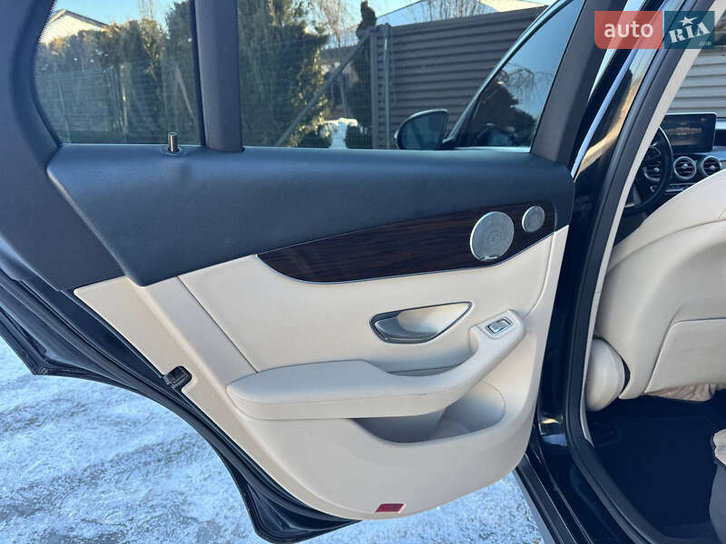 Mercedes-Benz GLC-Class 2016