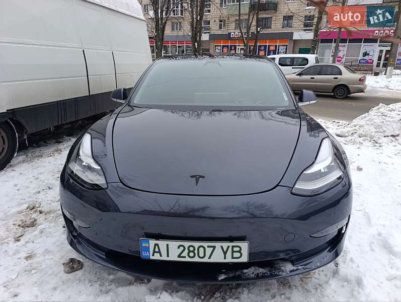 Tesla-3