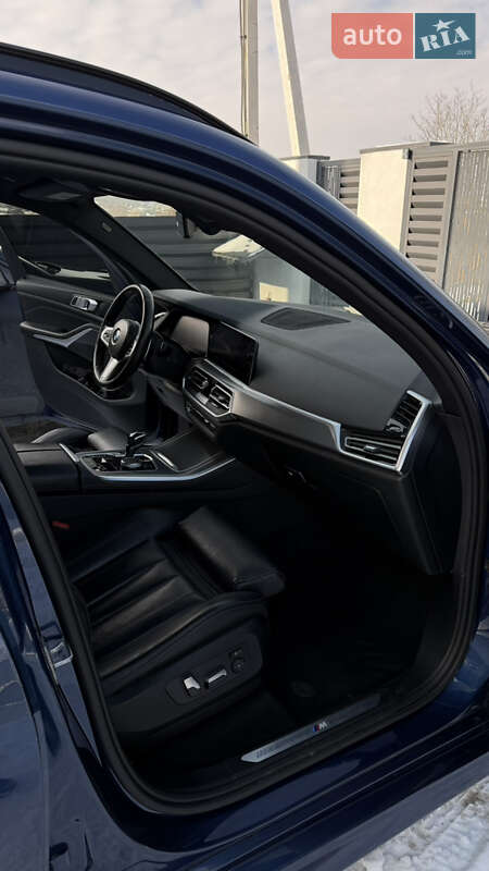 BMW-12