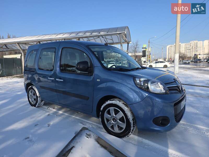 Renault-8