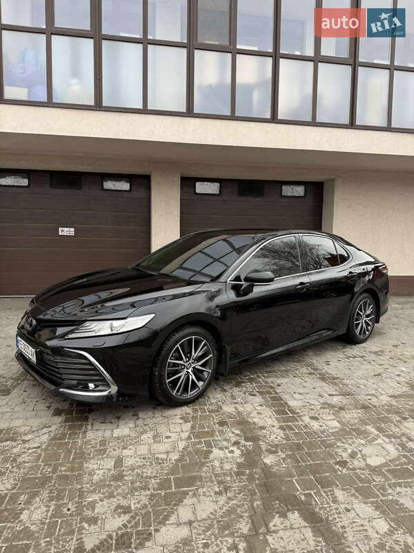 Toyota Camry 2021