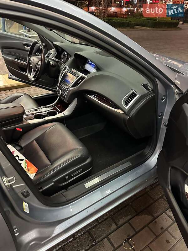 Acura-6