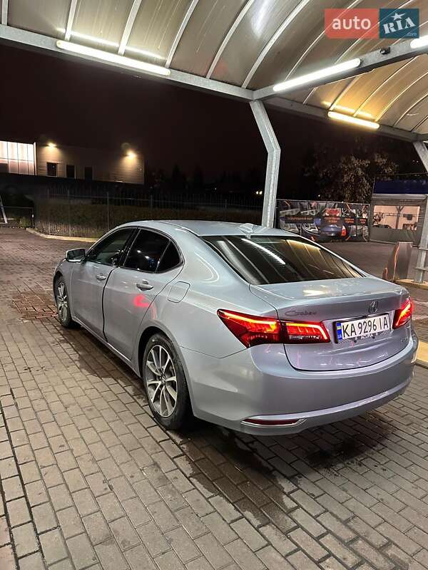 Acura-4