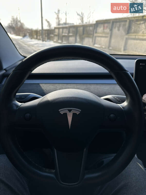 Tesla-4