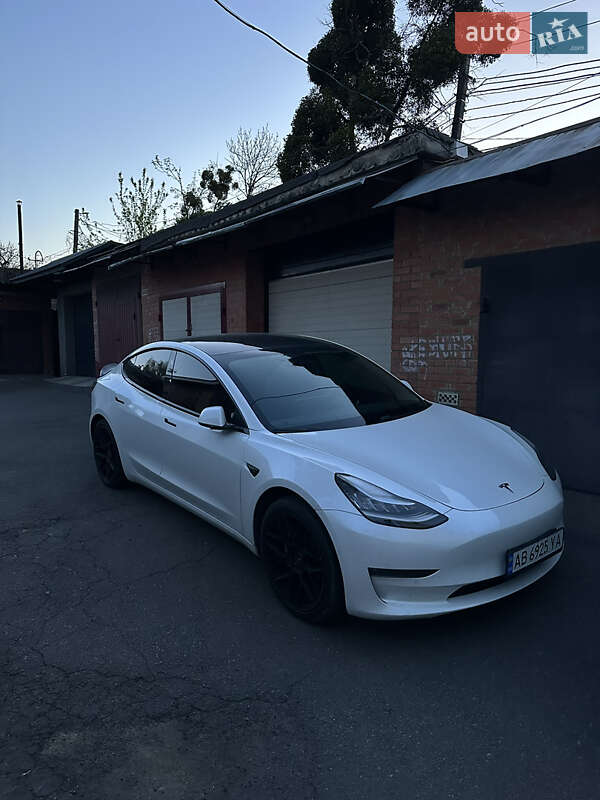 Tesla-3