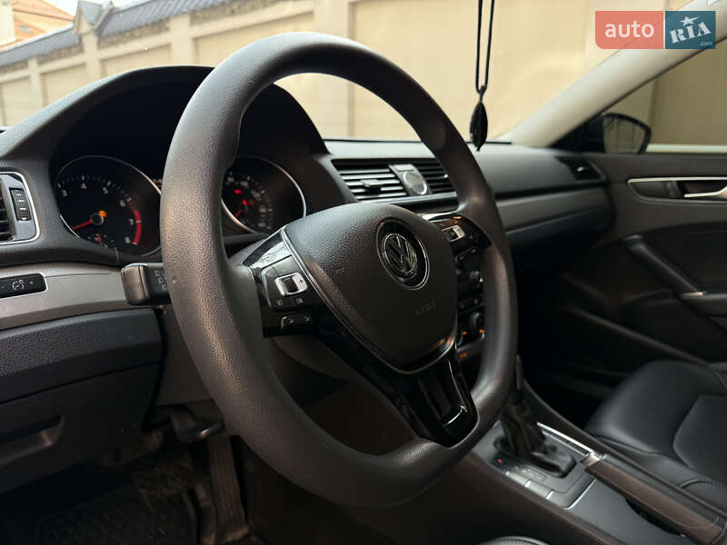 Volkswagen Passat 2015