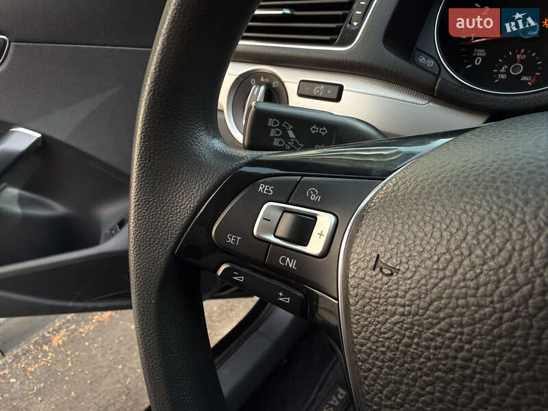 Volkswagen Passat 2015