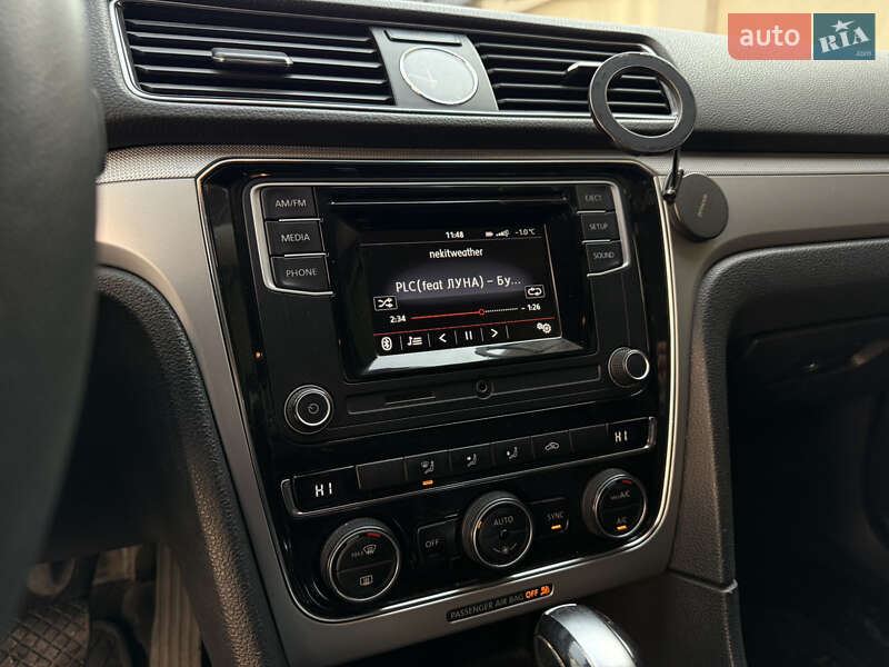 Volkswagen Passat 2015