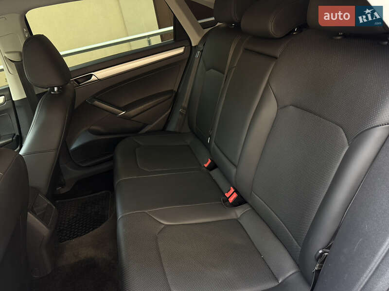 Volkswagen Passat 2015