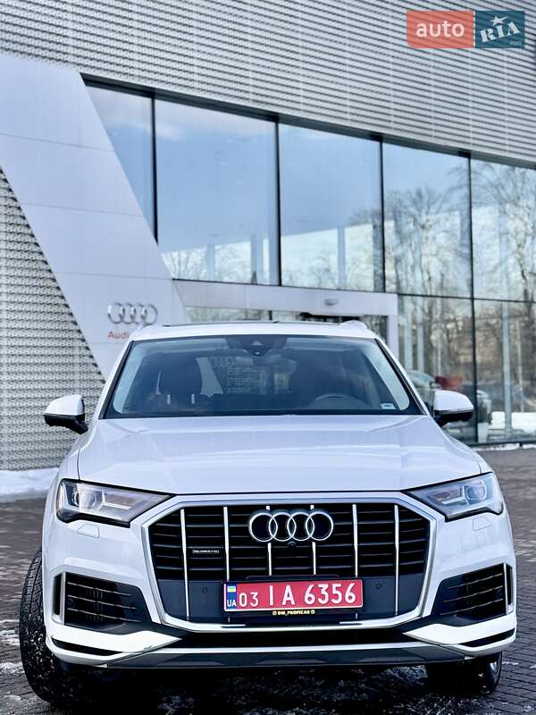 Audi-55