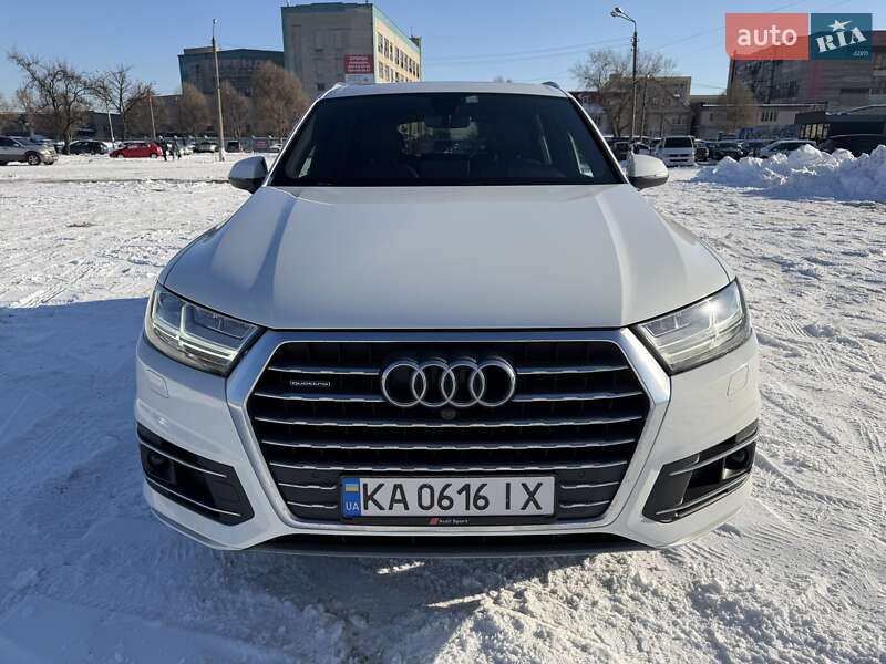 Audi-5